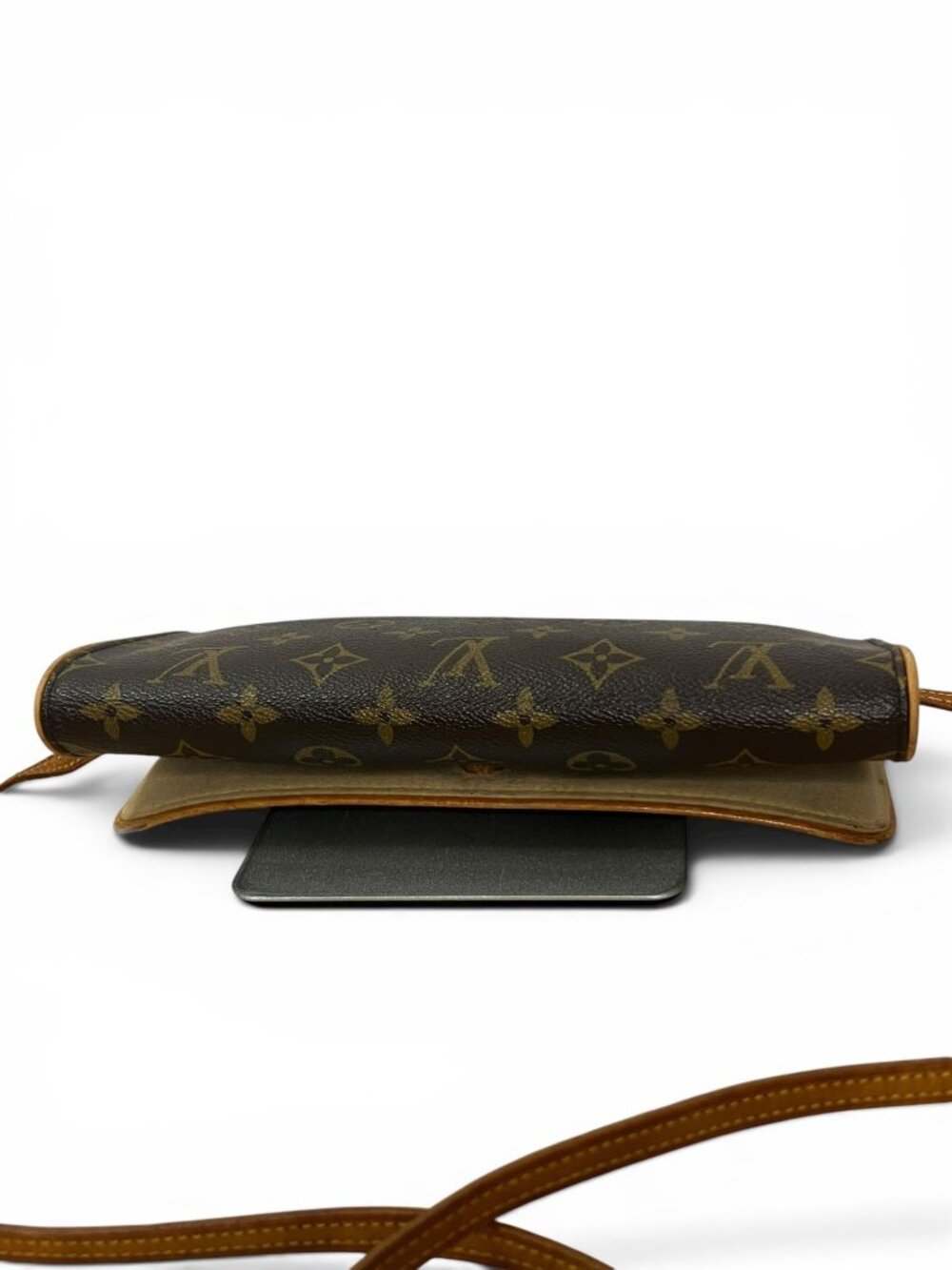 Louis Vuitton Monogram Canvas Pochette Twin GM Shoulder Bag with Strap - Picture 5 of 14